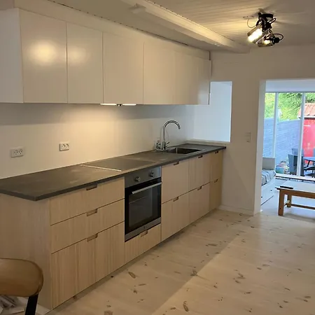Holiday home Nyrenoveret Charmerende *