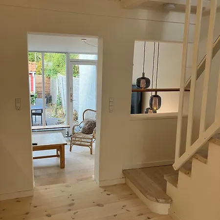 Nyrenoveret Charmerende Vakantiehuis *